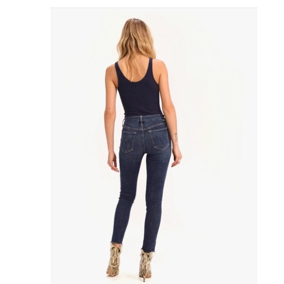 Mother Denim | Looker Ankle Fray - Picture 2 of 9